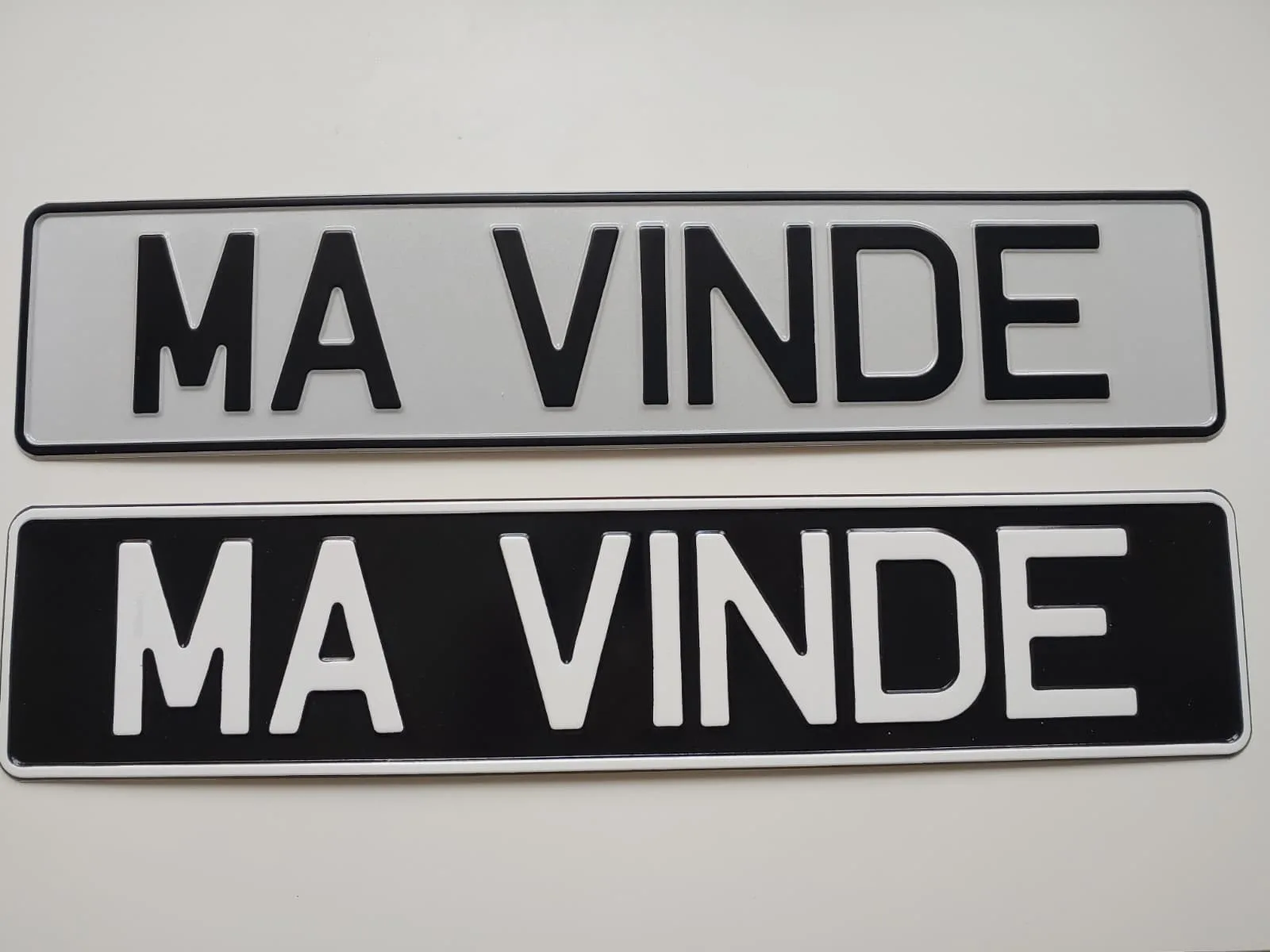 Plăcuță Auto Personalizată „MĂ VINDE” - imagine 4