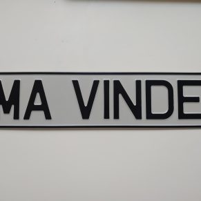 Plăcuță Auto Personalizată „MĂ VINDE”